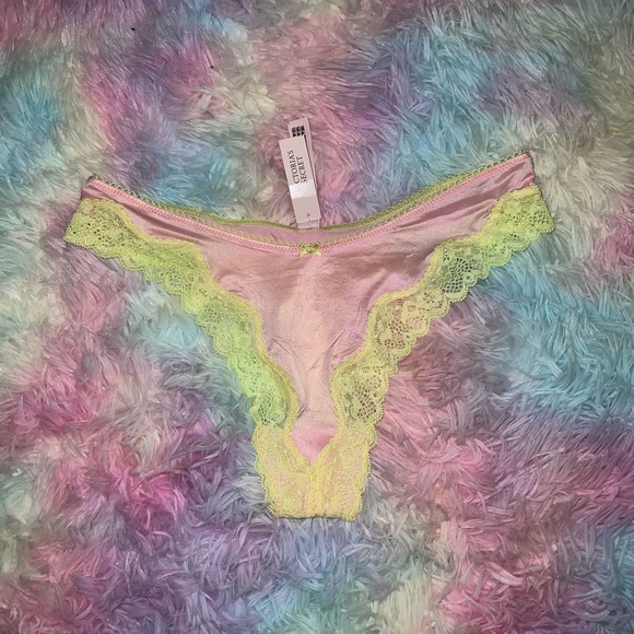 NWT VS Tease Satin Lace Trim Thong - Picture 7 of 7